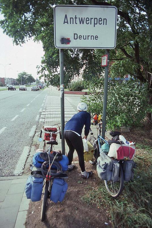 WT 2000 254-30 Belgium.jpg